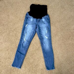 Maternity skinny jeans
